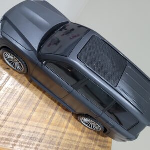 PARLANTE DISEÑO AUTO CON CARGA SOLAR